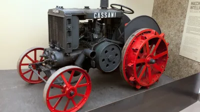 Historický traktor Cassani se vznětovým motorem