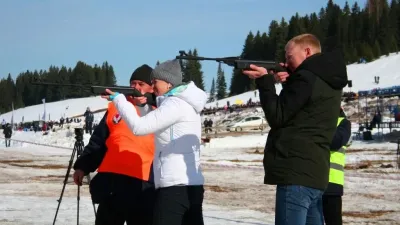 Přesnost a rychlost. Traktorový biatlon z pohledu řidiče. Oblíbené kratochvíle se účastní elita z Ruska a Běloruska. Zdroj foto - Vladimir Oreshko