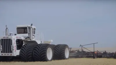 Největší traktor na světě – Big Bud 16V-747.