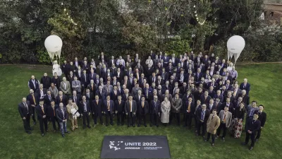 Účastníci konference Doosan na společné fotografii