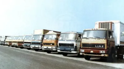 Řada historických nákladních vozů LIAZ 100