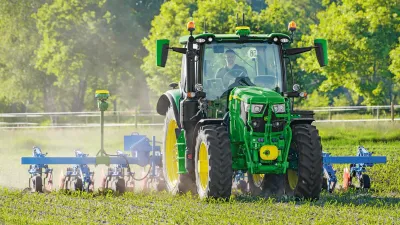 Nový přijímač John Deere StarFire 7000 – nový a snadný vstup do světa precizního zemědělství.