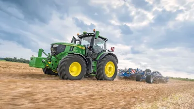 Nový přijímač John Deere StarFire 7000 – nový a snadný vstup do světa precizního zemědělství.