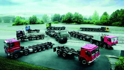 Podvozky nákladních automobilů Tatra na venkovní ploše