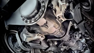 Detail podvozku a náprav nákladního automobilu Tatra