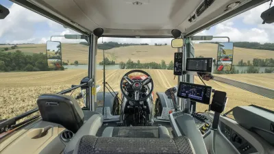 V kombinaci se zúženou kapotou nabízí skloněné čelní sklo bezkonkurenční výhled a komfort.