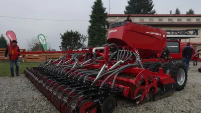Podzimní den společnosti STAGRA přilákal návštěvníky na stroje Horsch