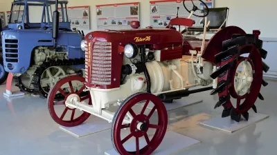 traktor Zetor 25 vystavený v Zetor Gallery v Brně-Líšni