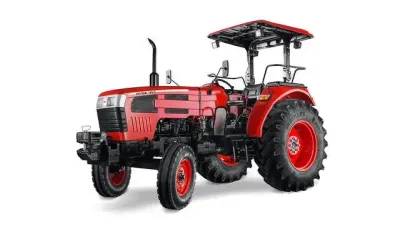 Červený traktor Zetor Global Range na bílém pozadí