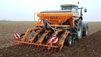 Prezentace technologie jednoho přejezdu na Opolagra 2017 (1).jpg