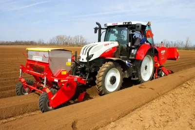 Traktor Steyr
