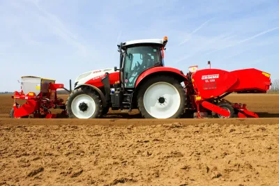Traktor Steyr