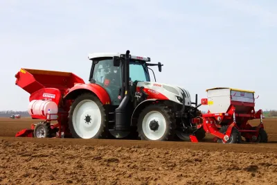 Traktor Steyr