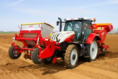 Traktor Steyr
