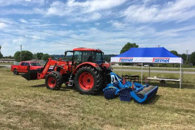 Traktory Zetor na předváděcí akci