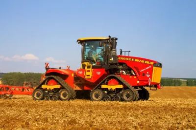 Versatile 610 DeltaTrack využívá převodovku s vysokou účinností.