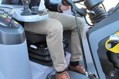 Traktor pro hendikepované.
