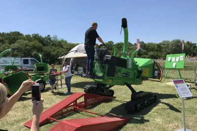 Demopark 2019, trávníková show s golfovým a sportovním trávníkem