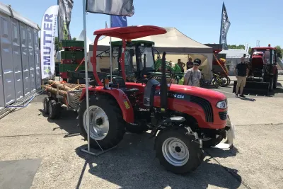 Demopark 2019, trávníková show s golfovým a sportovním trávníkem