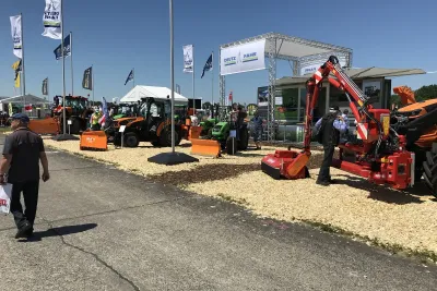 Demopark 2019, trávníková show s golfovým a sportovním trávníkem