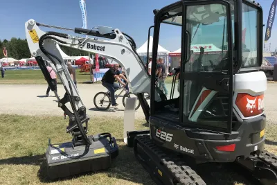 Demopark 2019, trávníková show s golfovým a sportovním trávníkem