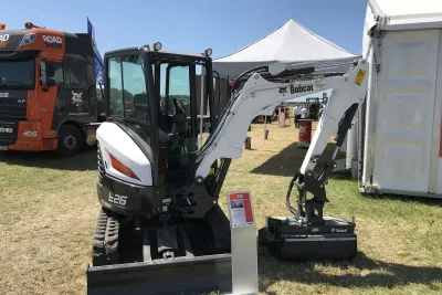 Demopark 2019, trávníková show s golfovým a sportovním trávníkem