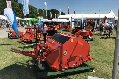 Demopark 2019, trávníková show s golfovým a sportovním trávníkem