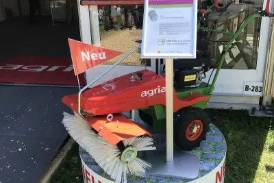 Demopark 2019, trávníková show s golfovým a sportovním trávníkem