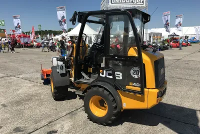 Demopark 2019, trávníková show s golfovým a sportovním trávníkem