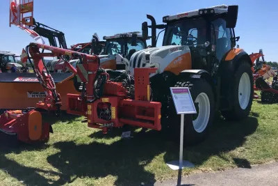 Demopark 2019, trávníková show s golfovým a sportovním trávníkem