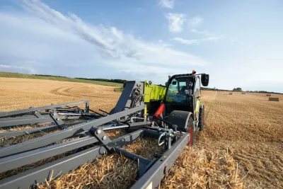 Teleskopický manipulátor Claas Scorpion 960