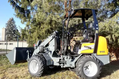 Nakladač GIANT G1500