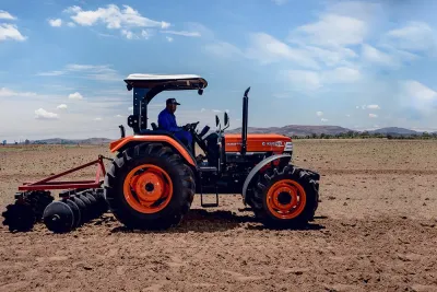 Traktory E-Kubota