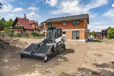 Bobcat inovoval teleskopické manipulátory a pásové nakladače. Motory nabídnou nižší spotřebu a vyšší točivý moment