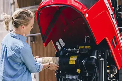 Zástupce nové modelové řady Massey Ferguson 1700 M