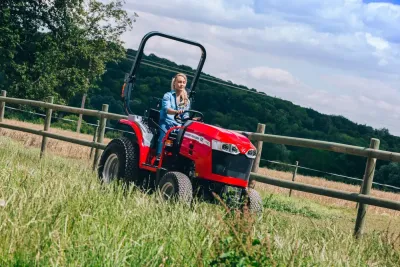 Zástupce nové modelové řady Massey Ferguson 1700 M