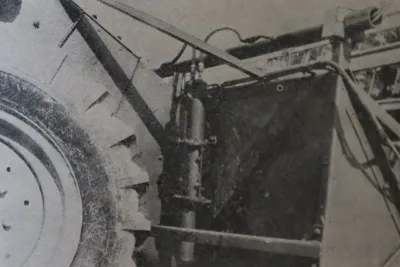 Hydraulika na ŽM-330. Zdroj foto - V. Forchtsama