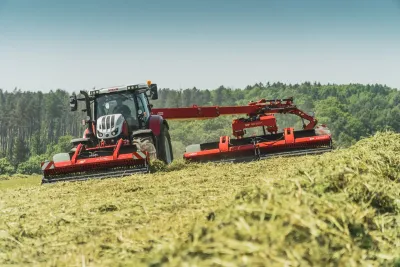 První prodaný Steyr Impuls CVT zamířil do Libhošti. Zapojí se do těžkých polních prací. Zdroj foto - Jan Urban
