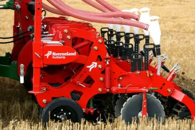 Kverneland Kultistrip zpracovává půdu metodou Strip-Till. Jednotlivé části pracovních jednotek lze perfektně přizpůsobit různým půdním podmínkám