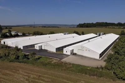 Nové haly pro výkrm brojlerů na farmě Kučerov