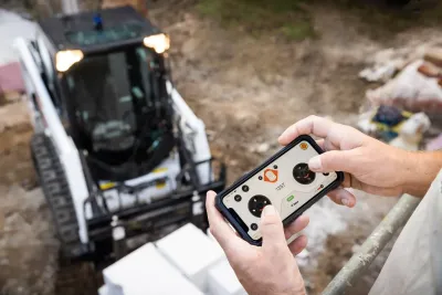 Bobcat MaxControl: Přichází revoluční ovládání nakladačů chytrým telefonem.