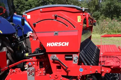 První elektro-mechanický secí stroj Horsch Versa 3 KR stanovuje nové standardy.