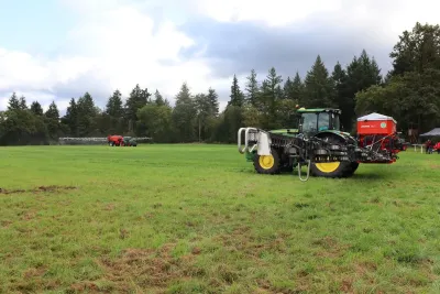 Rauch vrací na trh nesené pneumatické rozmetadlo Rauch Aero 32.1, důvody zaujmou i vás.