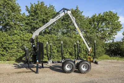 Lesní vyvážecí návěsy Trejon Multiforest na český trh nově dodává společnost P & L, spol. s r.o.