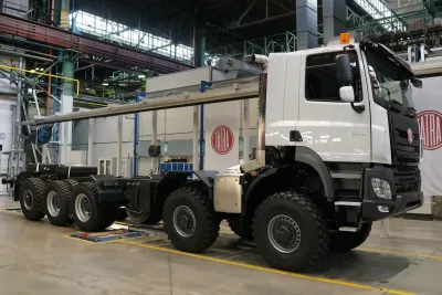 Jubilejní nákladní vůz Tatra Phoenix ve výrobním závodě
