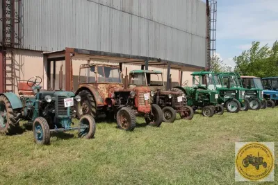 9. ročník novobydžovské vyjížďky historických traktorů a domovin se blíží