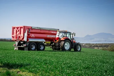 Dopravní technika AGRI TRANSPORT: Nový návěs TDK 21000 k vám dorazí ještě před žněmi.
