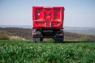 Dopravní technika AGRI TRANSPORT: Nový návěs TDK 21000 k vám dorazí ještě před žněmi.