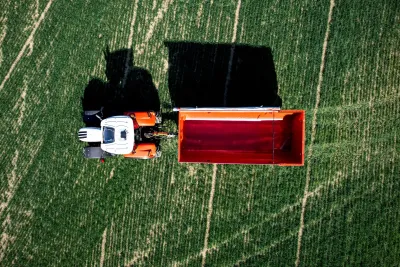 Dopravní technika AGRI TRANSPORT: Nový návěs TDK 21000 k vám dorazí ještě před žněmi.