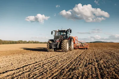 Valtra série Q: Nový traktor pro ty, kteří hledají výkon a inteligentní technologie v rozsahu výkonu 230 až 305 koní